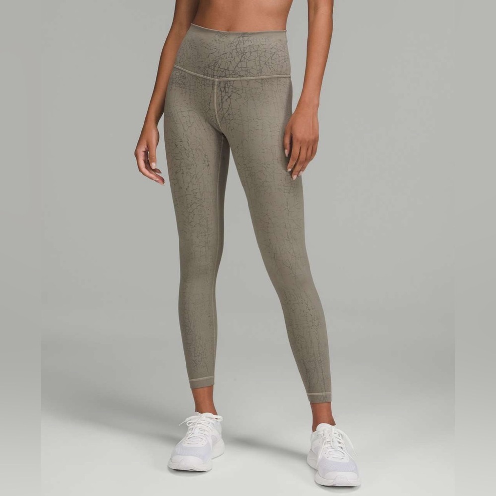 Lululemon Wunder Train High-Rise Tight-Thread Dye Rover Black-Size 8